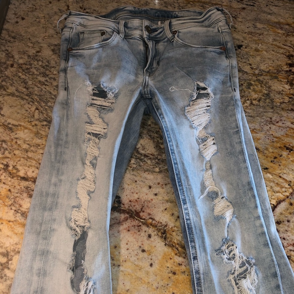 Ripped Jeans - Picture 4 of 6